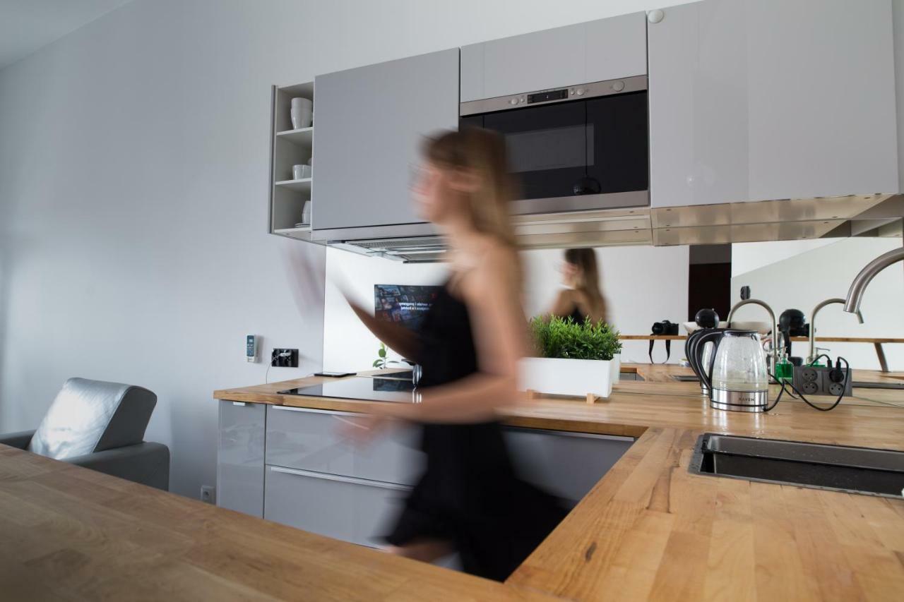 Apartament "Holy" Poznań Buitenkant foto